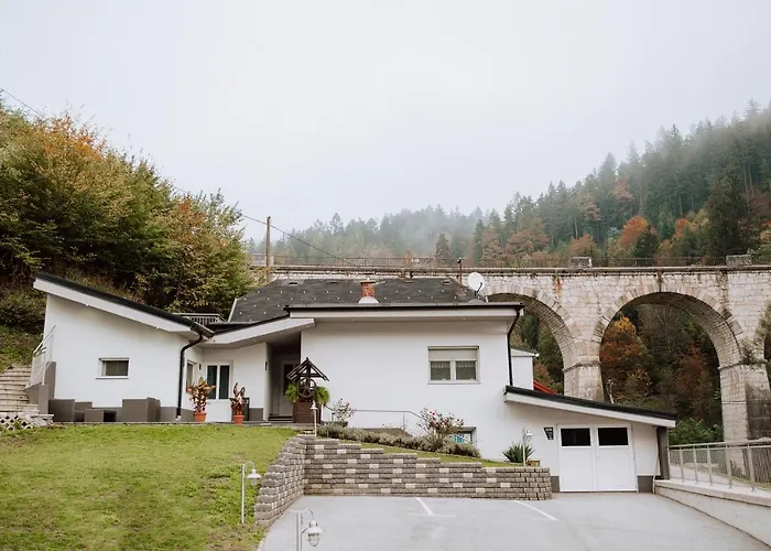 Gostisce Krivograd 3*