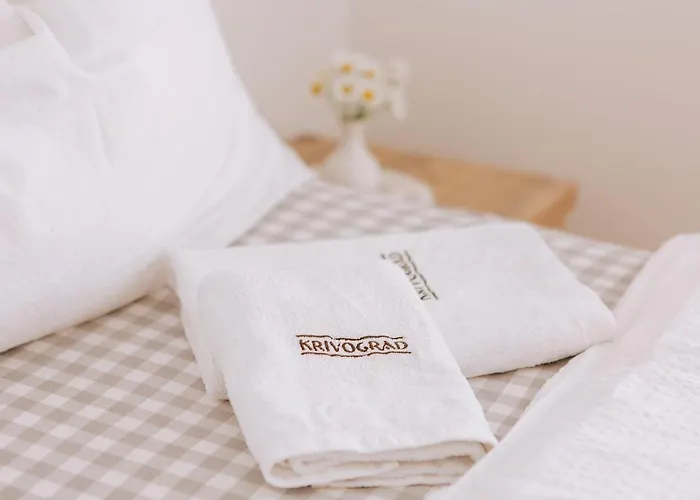 ゲストハウス Gostisce Krivograd 3*