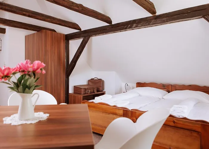 Gostisce Krivograd ゲストハウス 3*